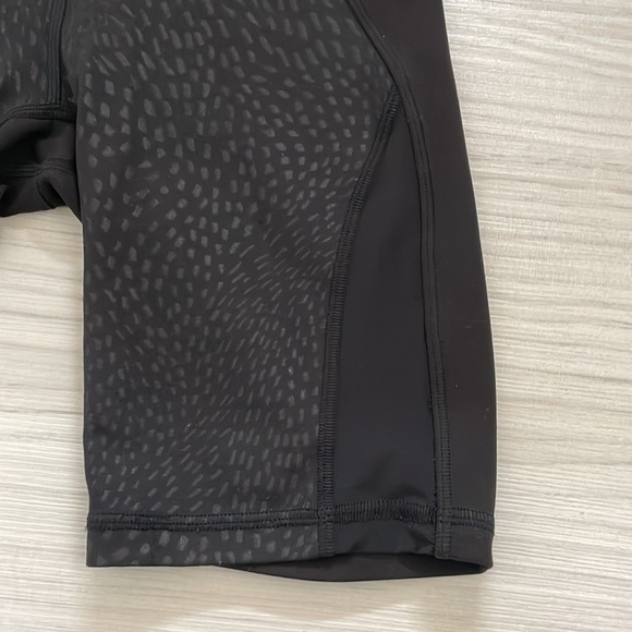 Lulu lemon biker shorts - Picture 3 of 5